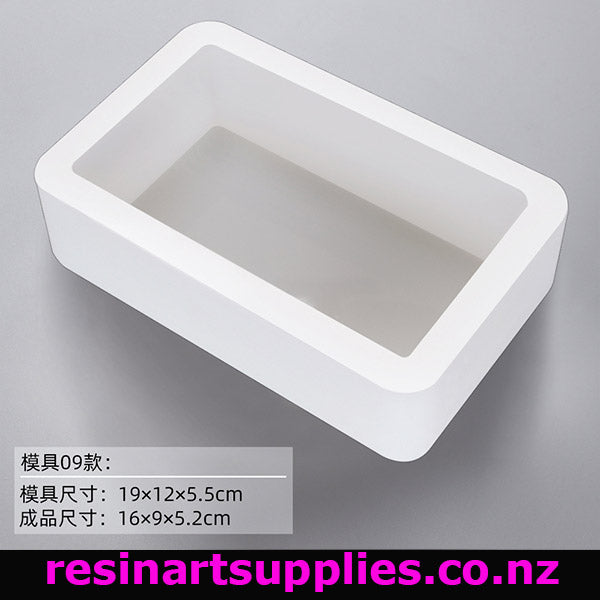 Geometric Mould is 160x90x52mm