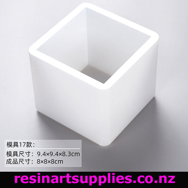 Geometric Mould 94x94x83mm