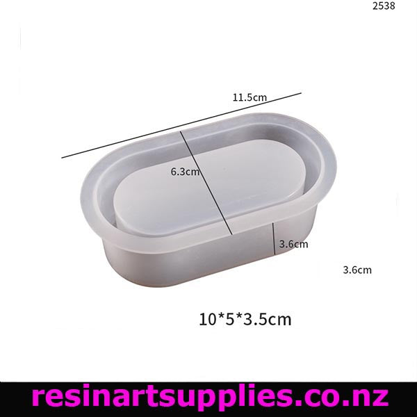 Measurement chart of a small container with dimensions labeled, featuring 'resinartsupplies.co.nz' branding.